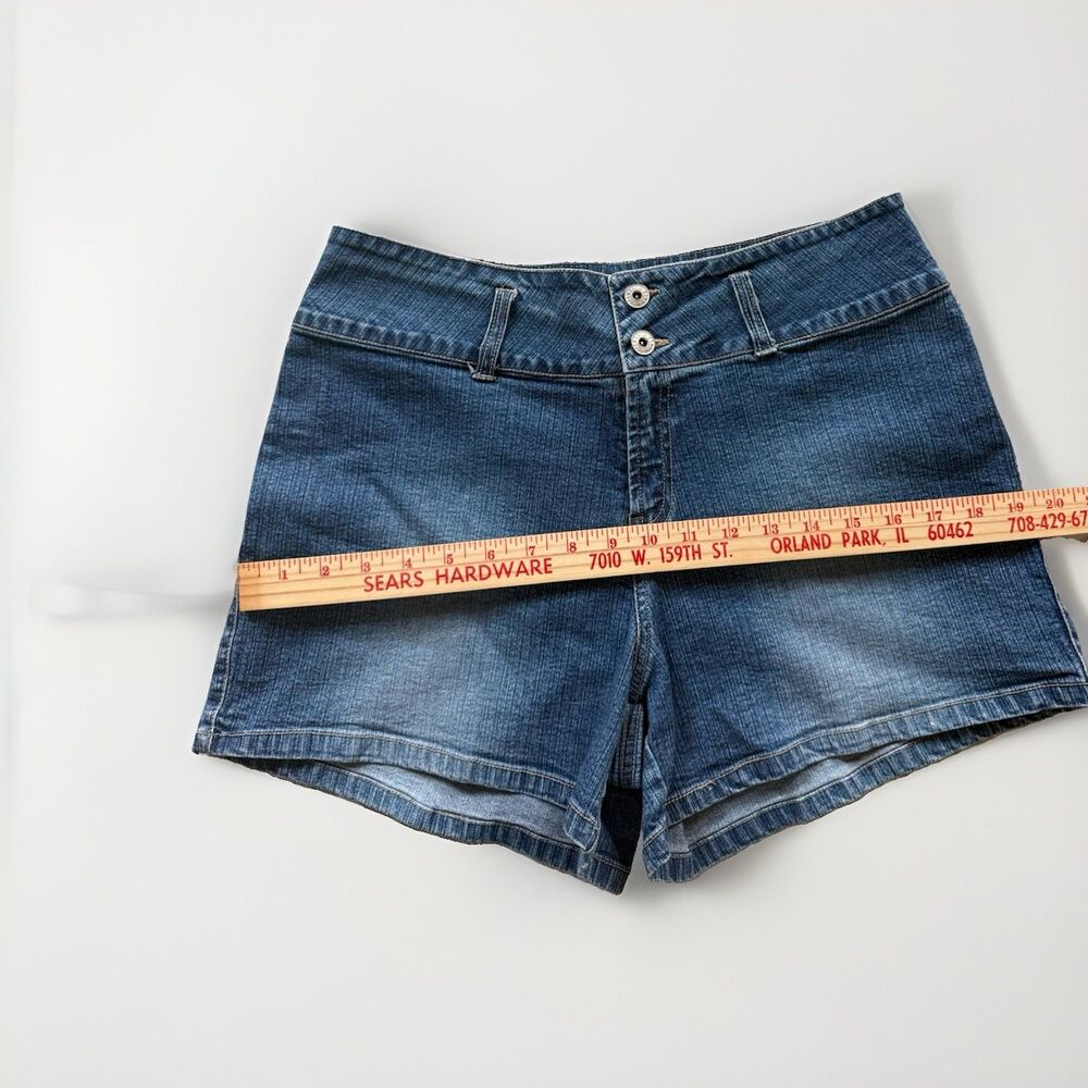 L.A. Blues Stretch Women’s‎ 12 Bermuda Denim Shorts Medium Wash Pockets Button